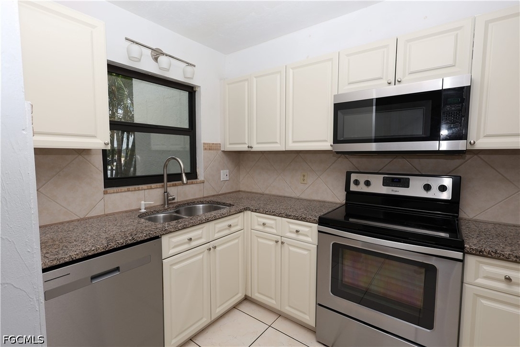 26510 Southern Pines Drive - Photo 9