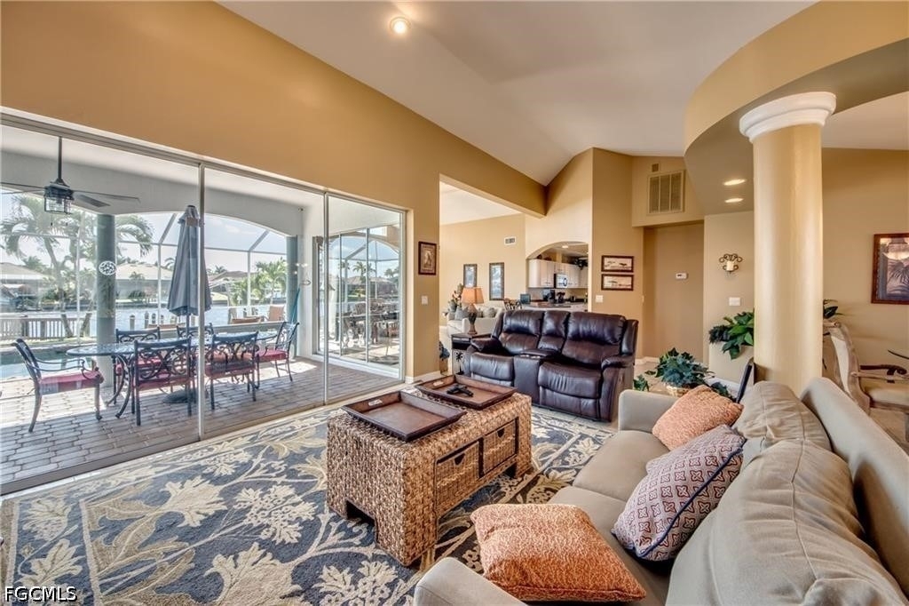 2720 Sw 51st Street - Photo 6