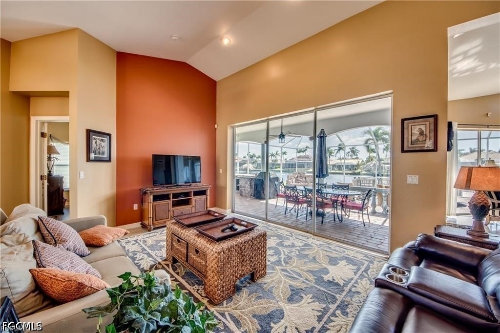 2720 Sw 51st Street - Photo 7