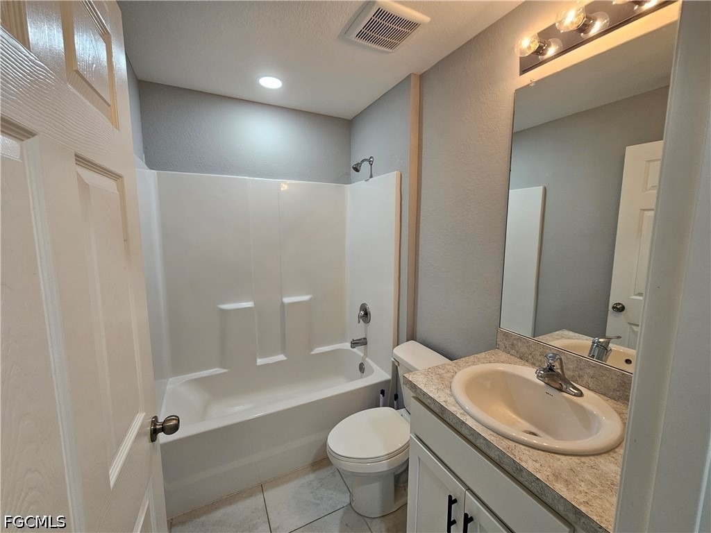 2523 Ne 6th Place - Photo 18