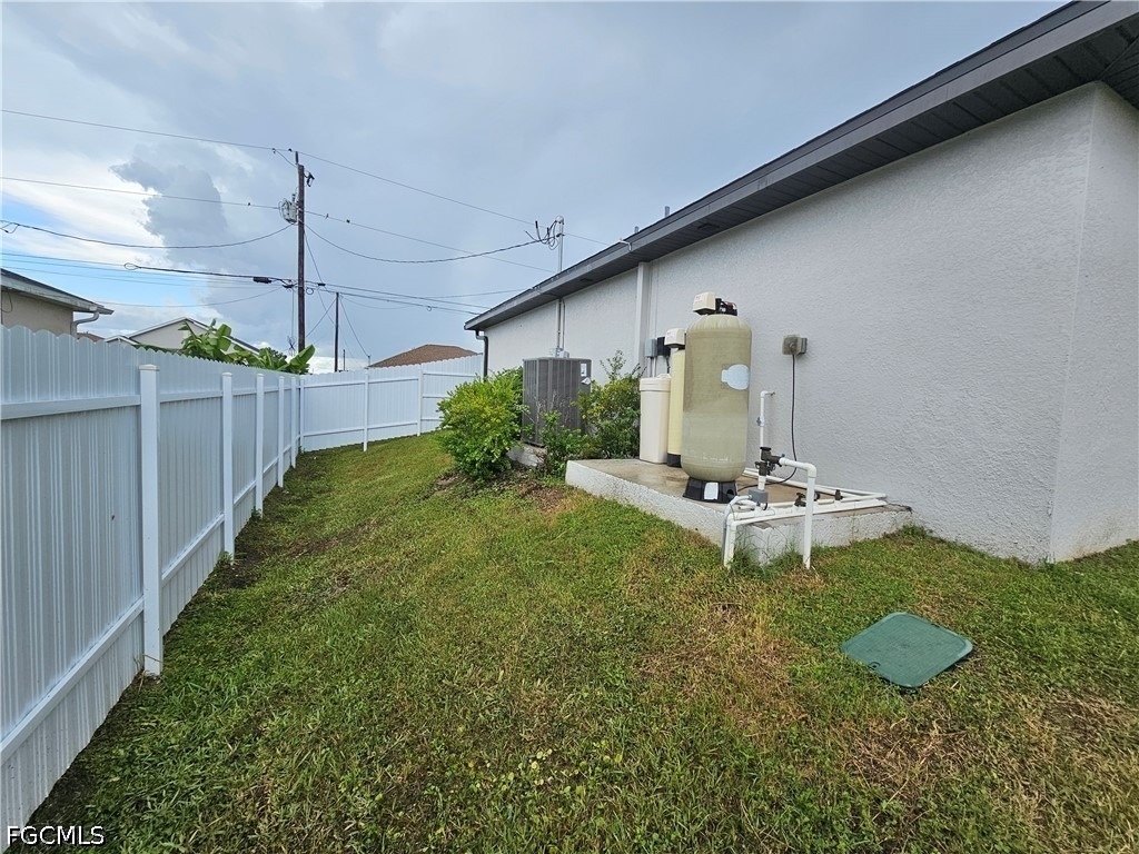 2523 Ne 6th Place - Photo 23