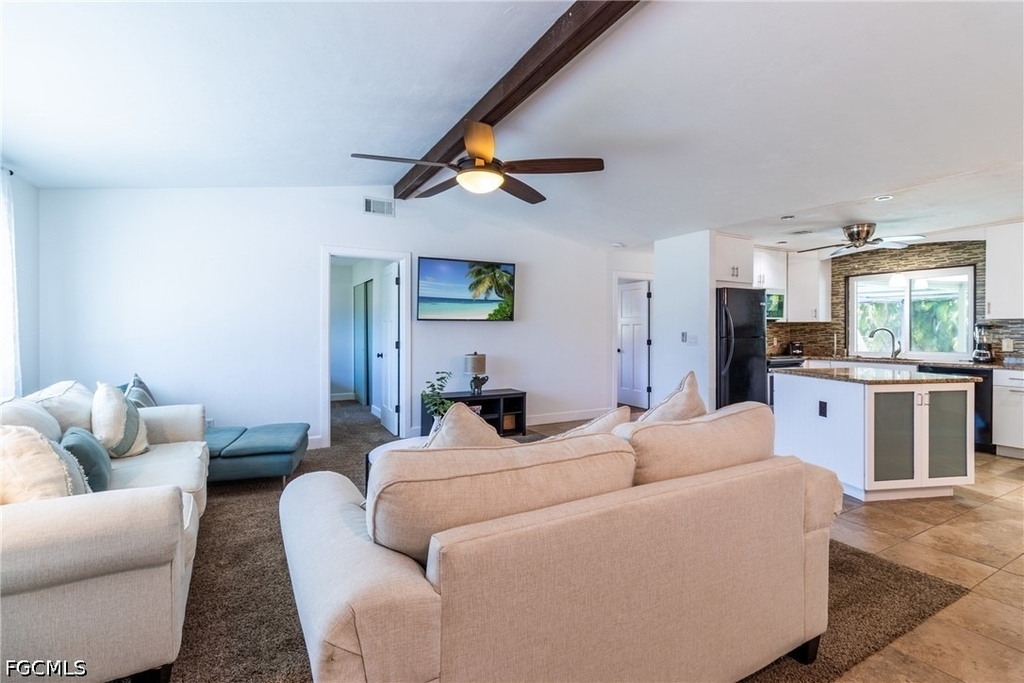 542 Se 33rd Terrace - Photo 9