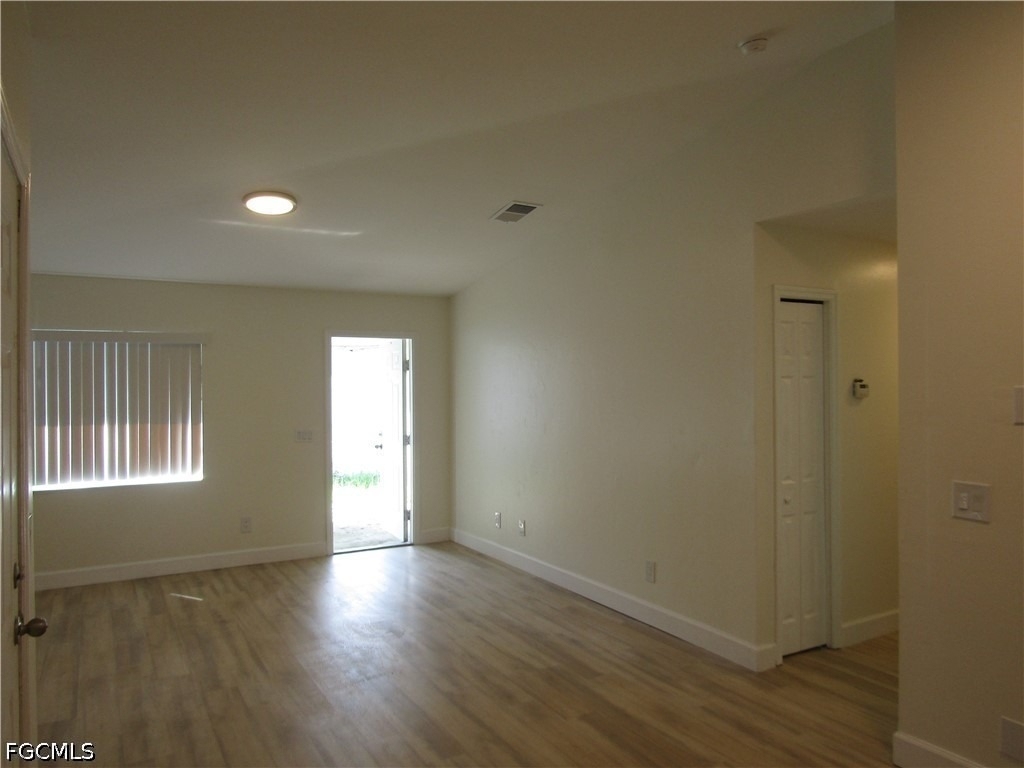 4527 28th Street Sw - Photo 2