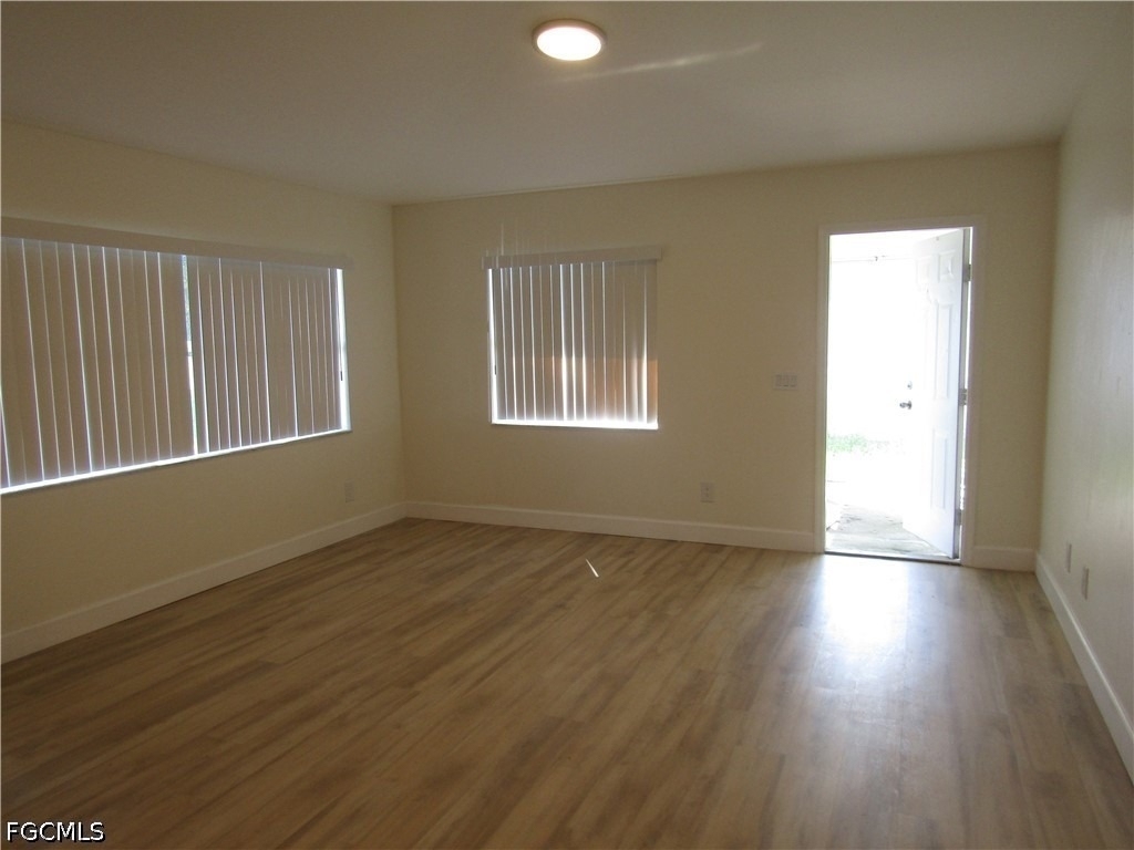 4527 28th Street Sw - Photo 3