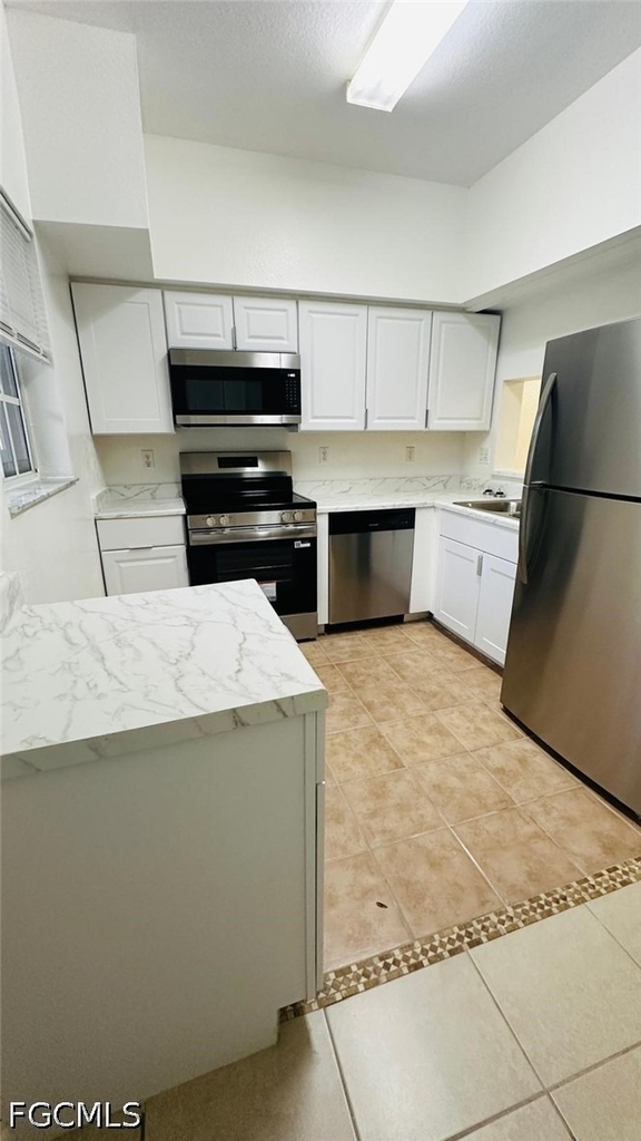 8484 Bernwood Cove Loop - Photo 8