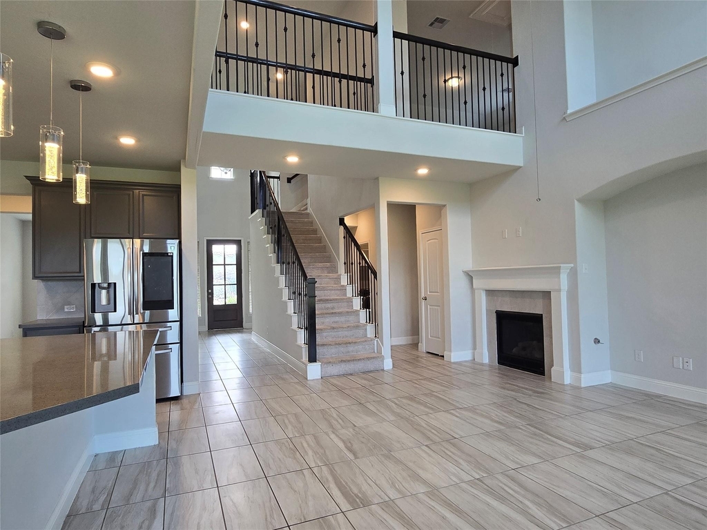 18938 Lynnwood Crest Drive - Photo 3
