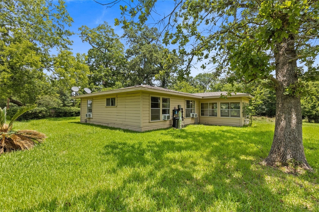 10973 Longstreet Road - Photo 22