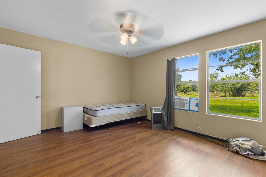 10973 Longstreet Road - Photo 14