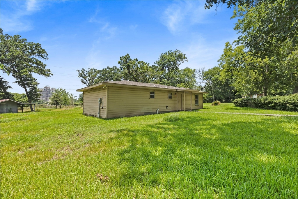 10973 Longstreet Road - Photo 3
