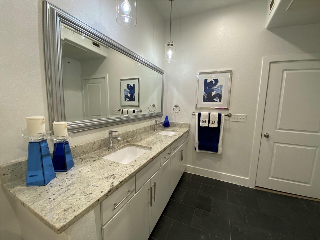1901 Post Oak Boulevard - Photo 32