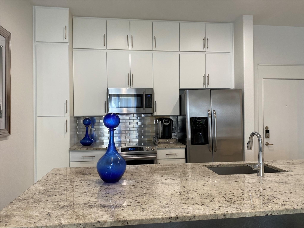 1901 Post Oak Boulevard - Photo 23