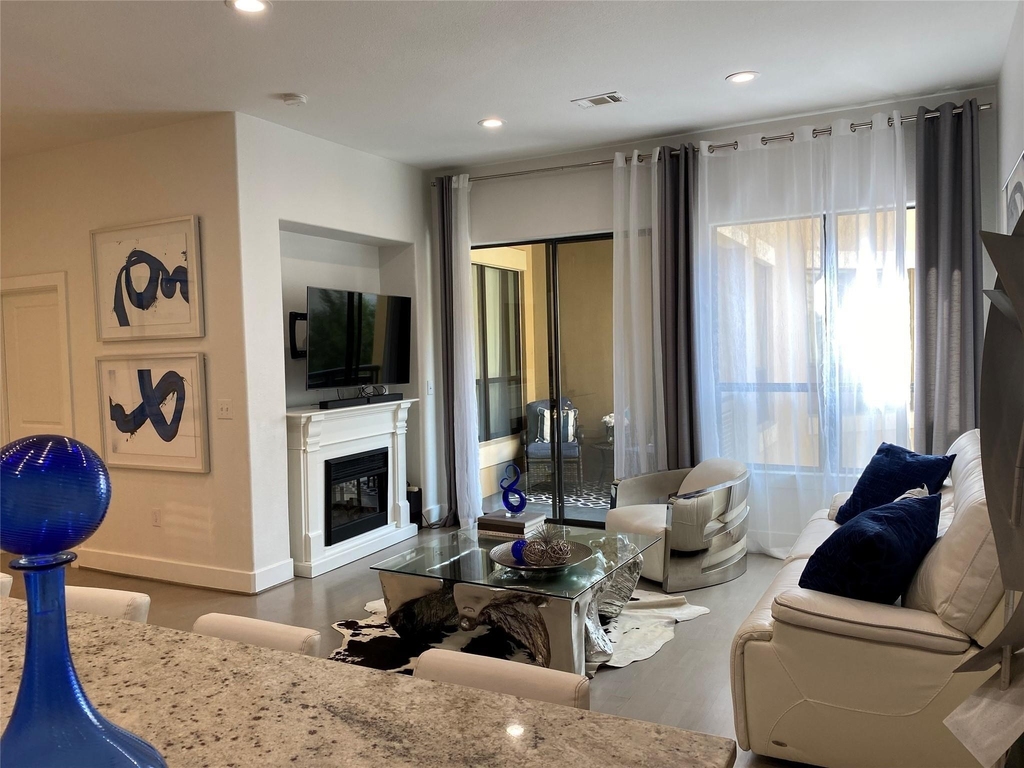 1901 Post Oak Boulevard - Photo 24