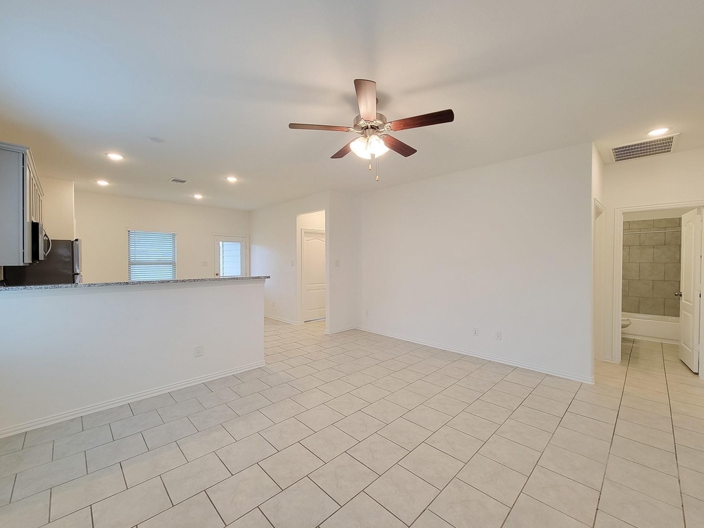 31351 Horseshoe Meadow Bend Lane - Photo 4