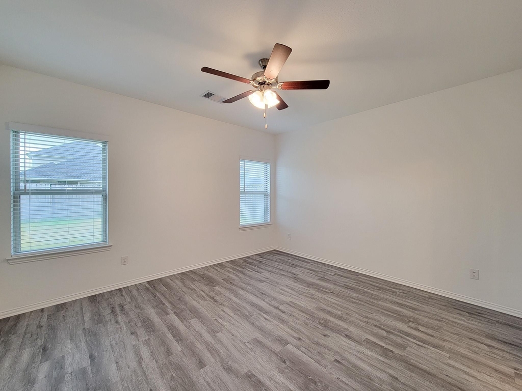 31351 Horseshoe Meadow Bend Lane - Photo 32