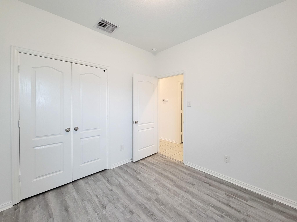 31351 Horseshoe Meadow Bend Lane - Photo 16