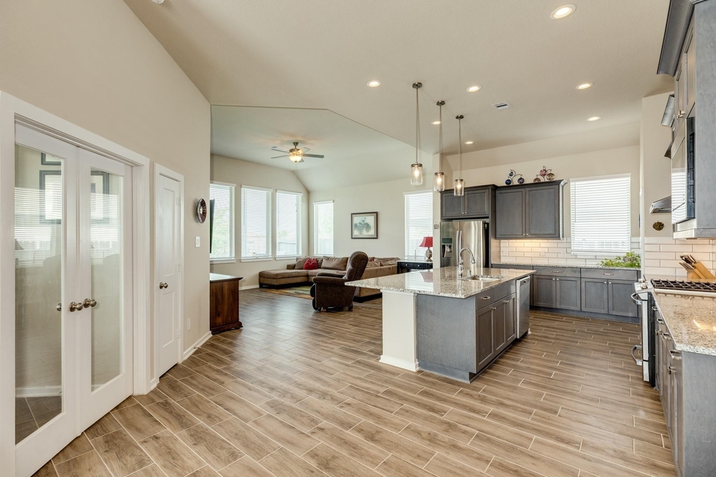 12917 Ocean Breeze Lane - Photo 3