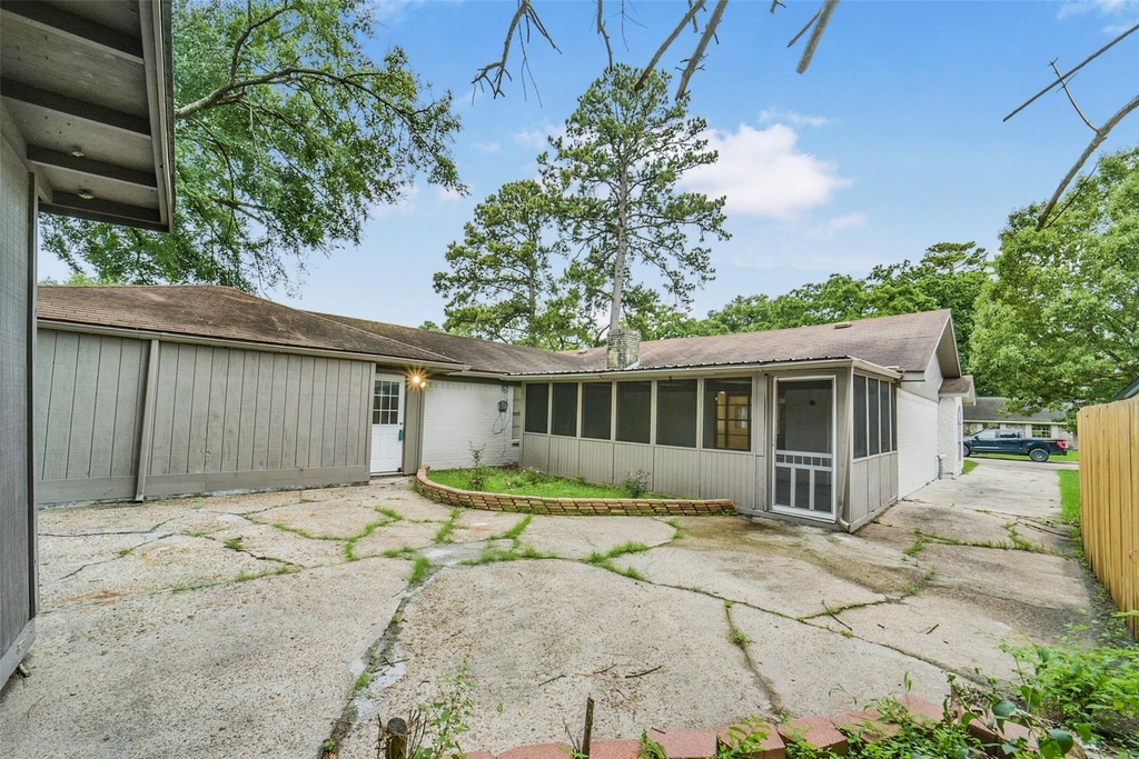 23122 Whispering Willow Drive - Photo 34