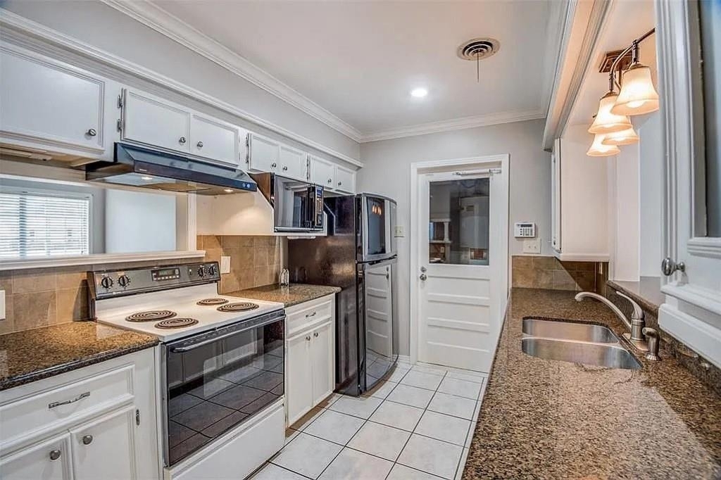 2322 Ansbury Drive - Photo 7