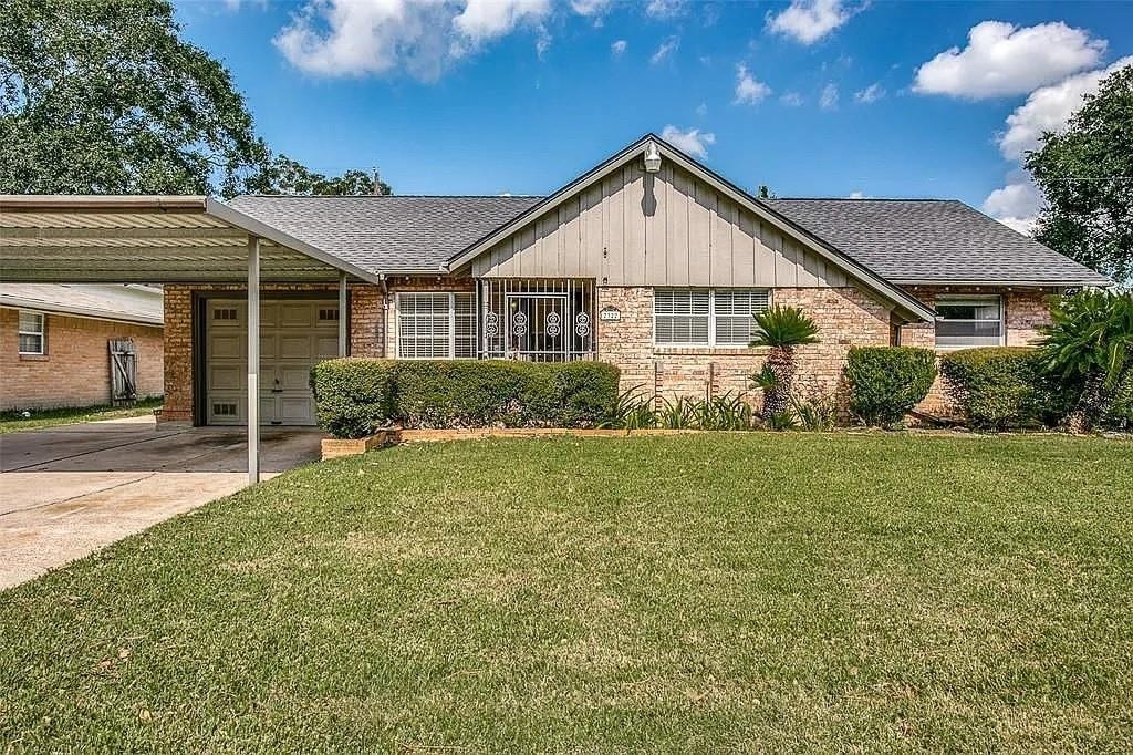 2322 Ansbury Drive - Photo 0