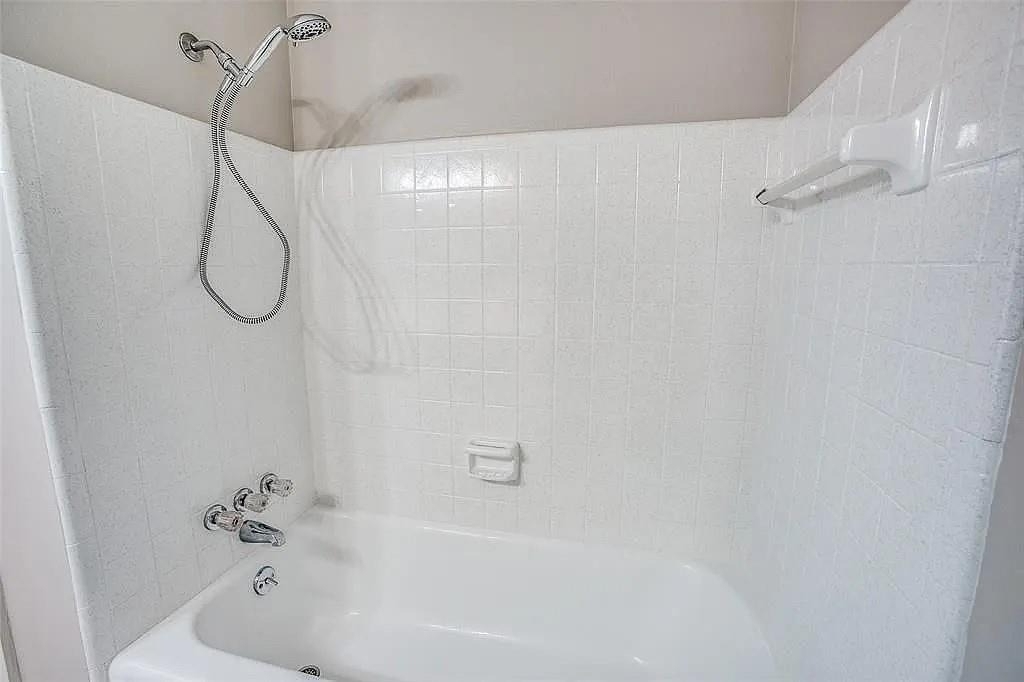 2322 Ansbury Drive - Photo 17