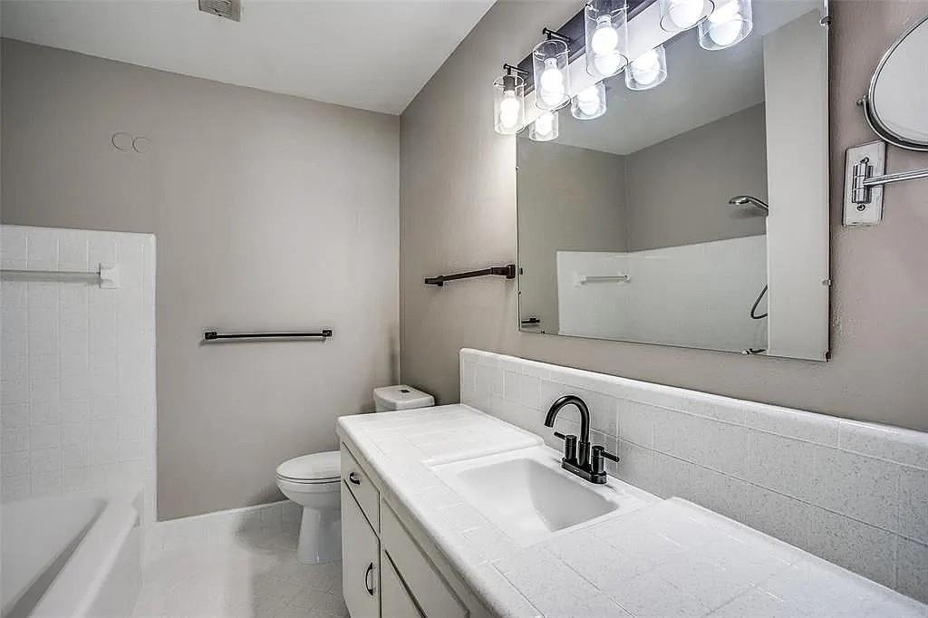 2322 Ansbury Drive - Photo 18
