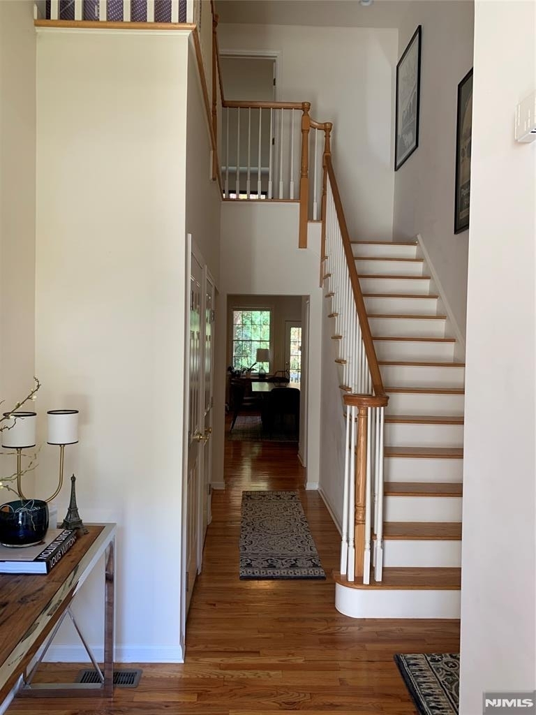 120 Greenway - Photo 2