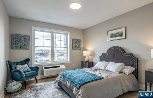 455 Livingston - Photo 3