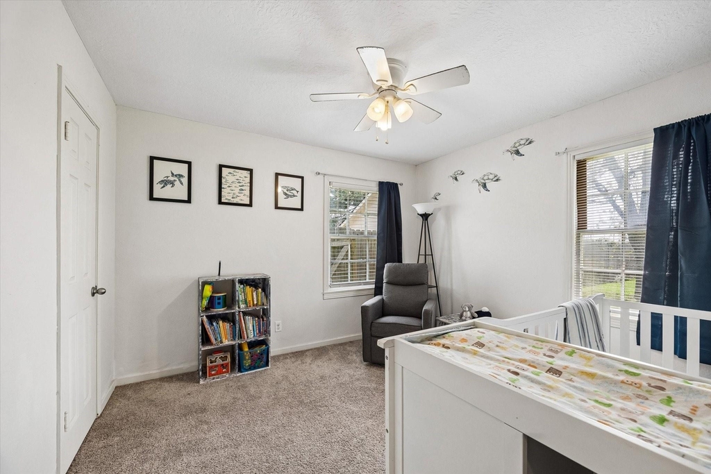 1517 Wayside Drive - Photo 8