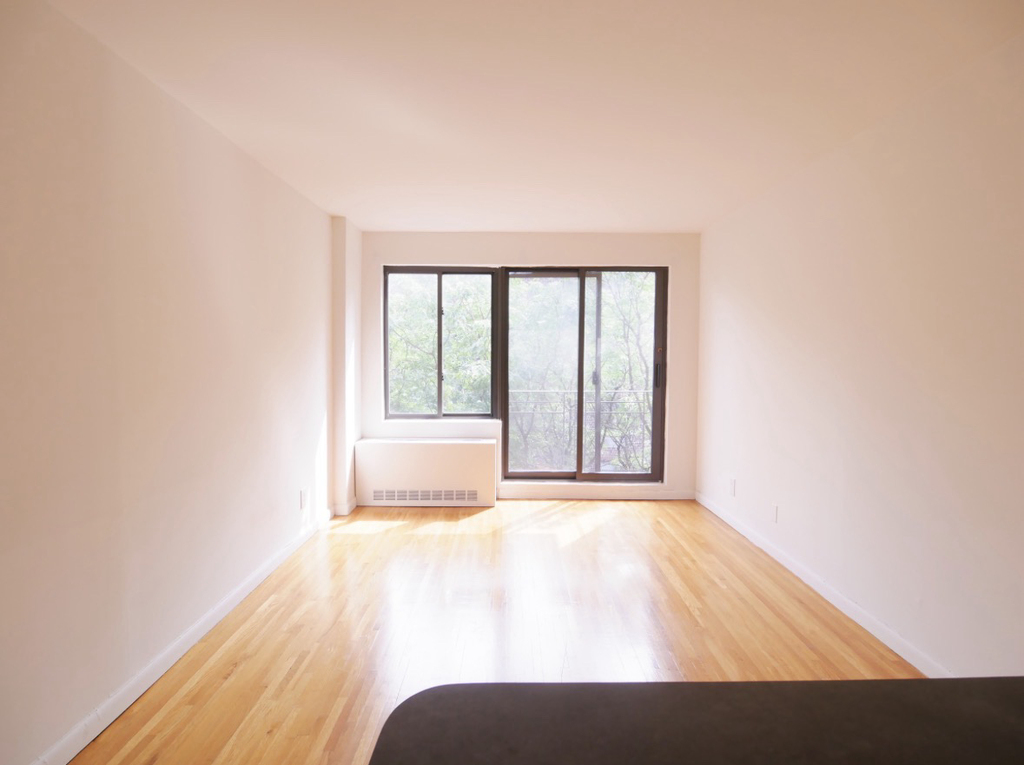 315 East 85th Street - Photo 7