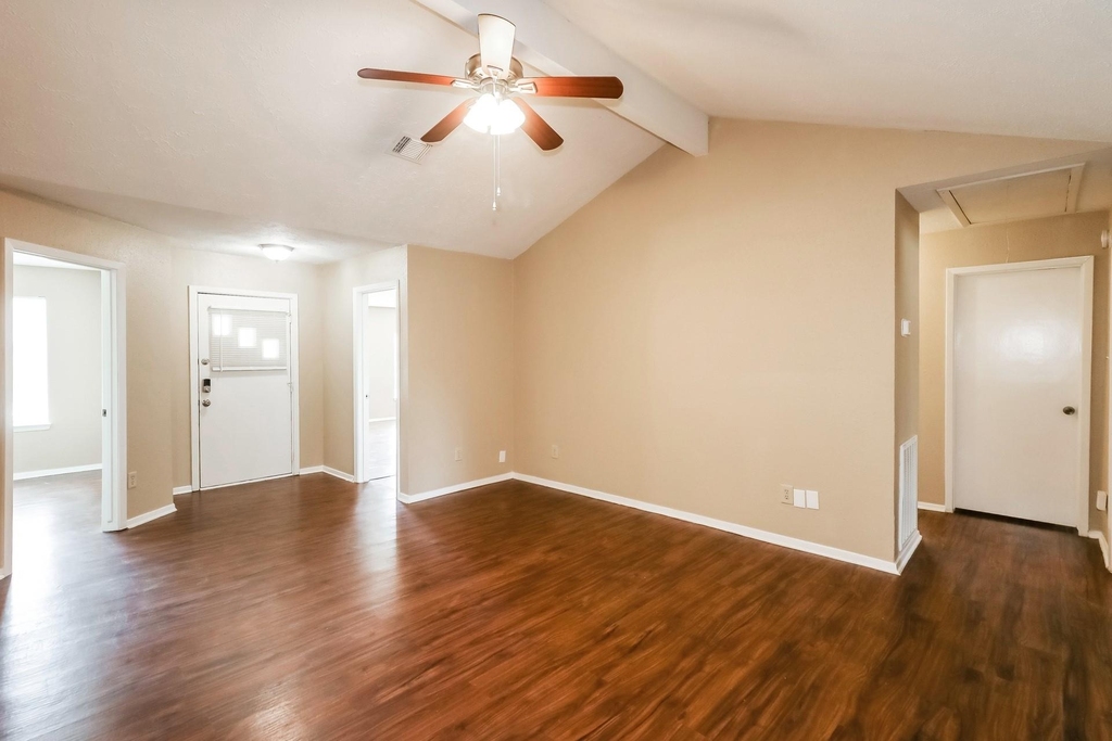 13427 Boonway Drive - Photo 3