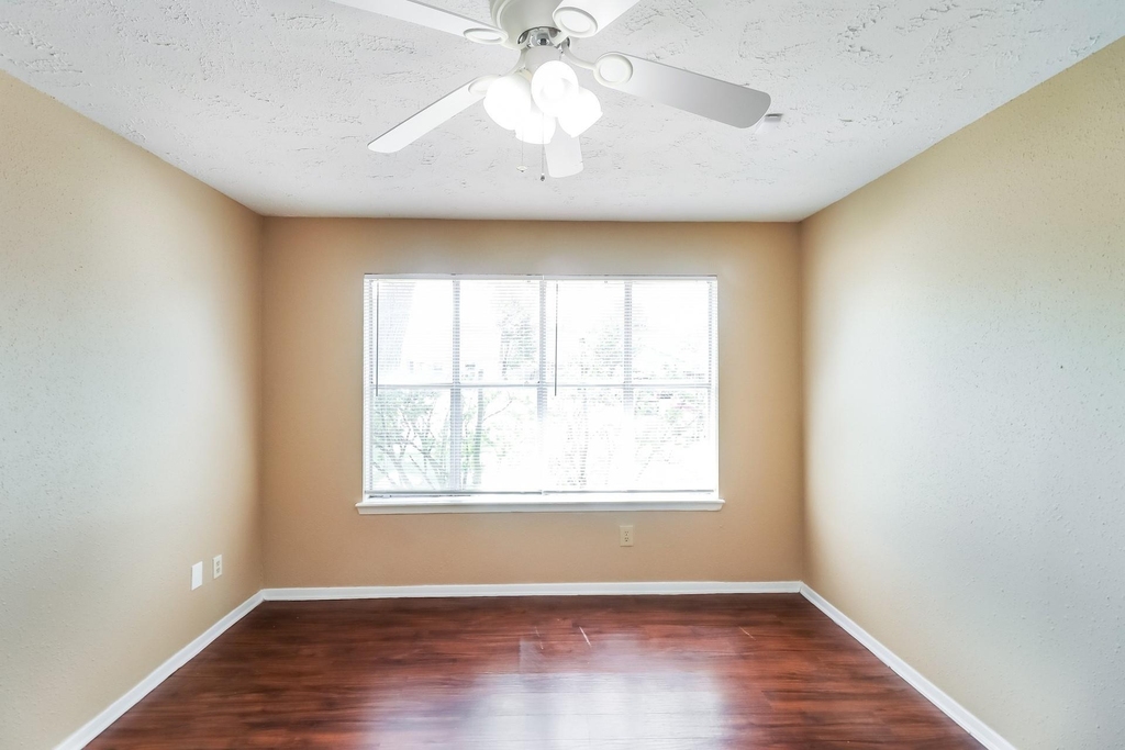 13427 Boonway Drive - Photo 6