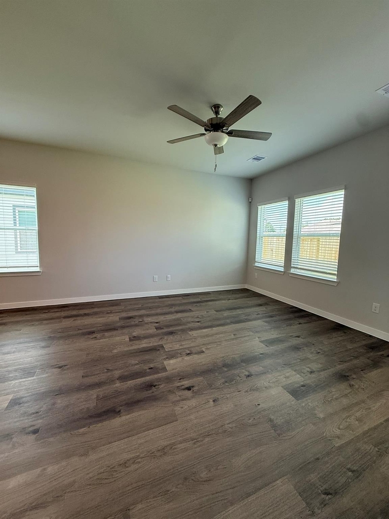 4018 Windy Whisper Drive - Photo 8
