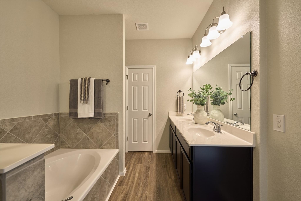 2214 Timberland Country Court - Photo 34