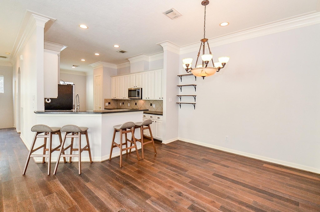 5208 Blossom Street - Photo 7