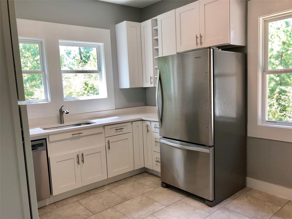 15830 Lowell - Photo 11