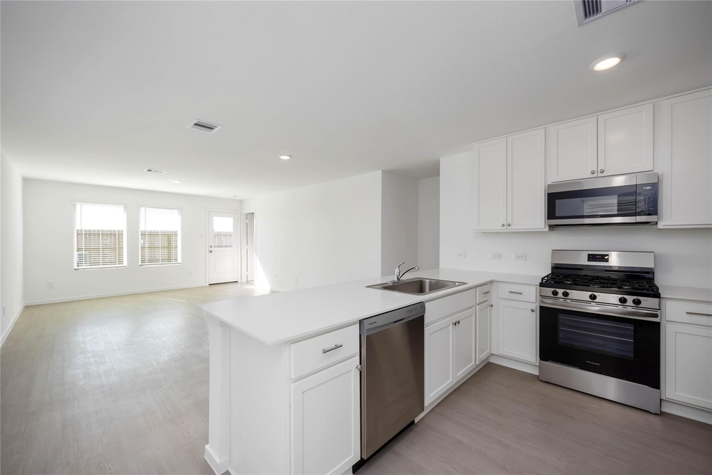4930 Valencia Forest - Photo 6