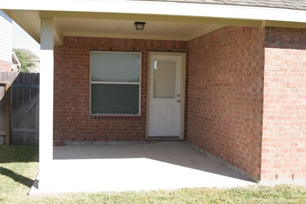 5118 Birch Manor Lane - Photo 2