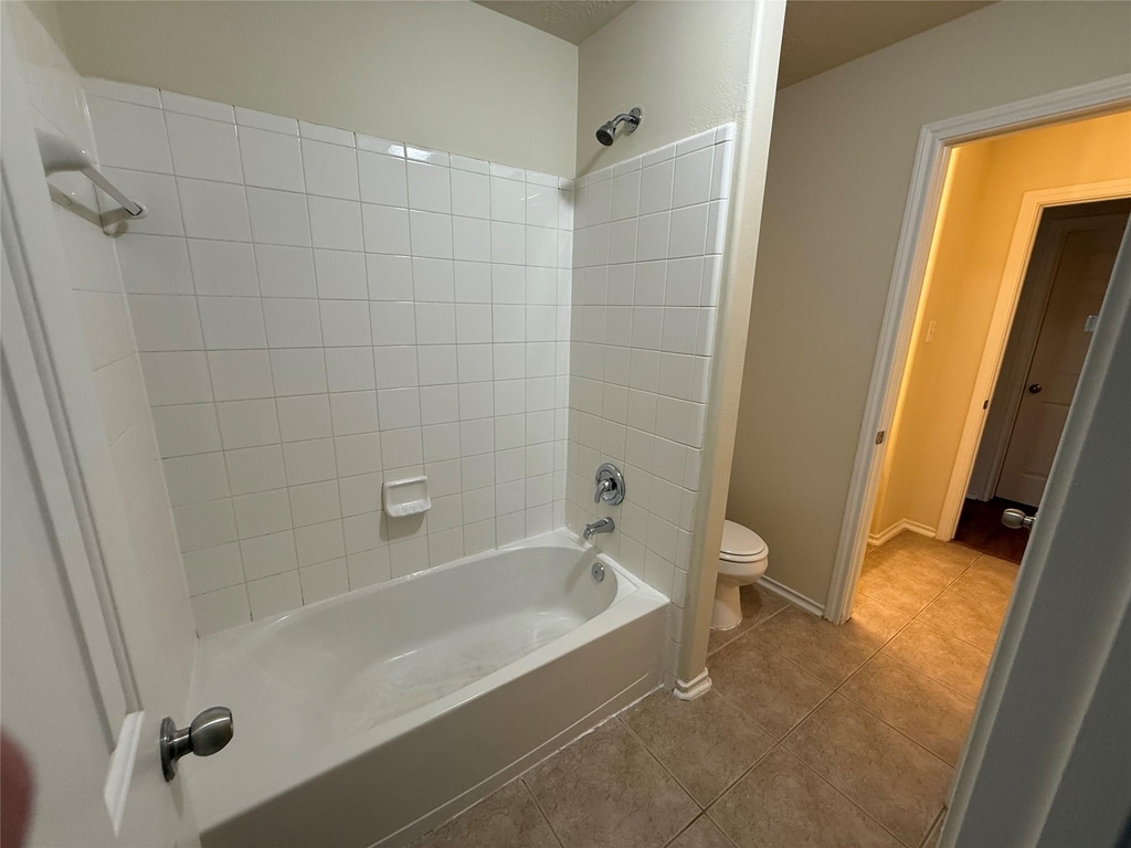 5118 Birch Manor Lane - Photo 11