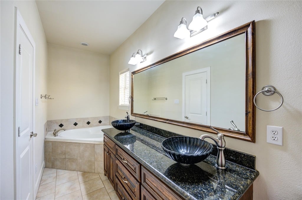 5813 Washington Avenue - Photo 30