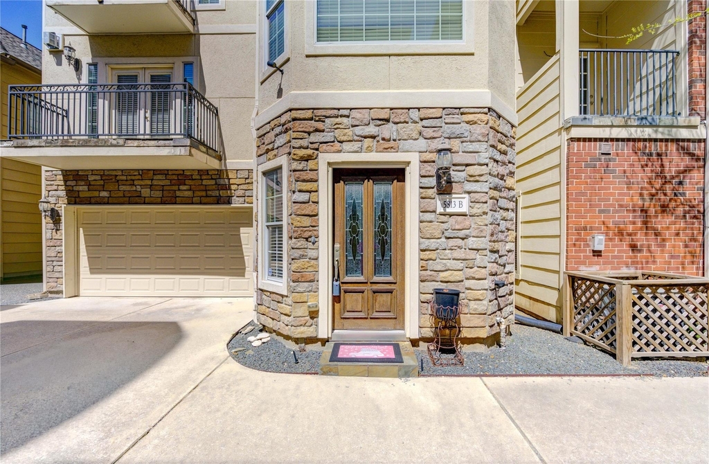 5813 Washington Avenue - Photo 2