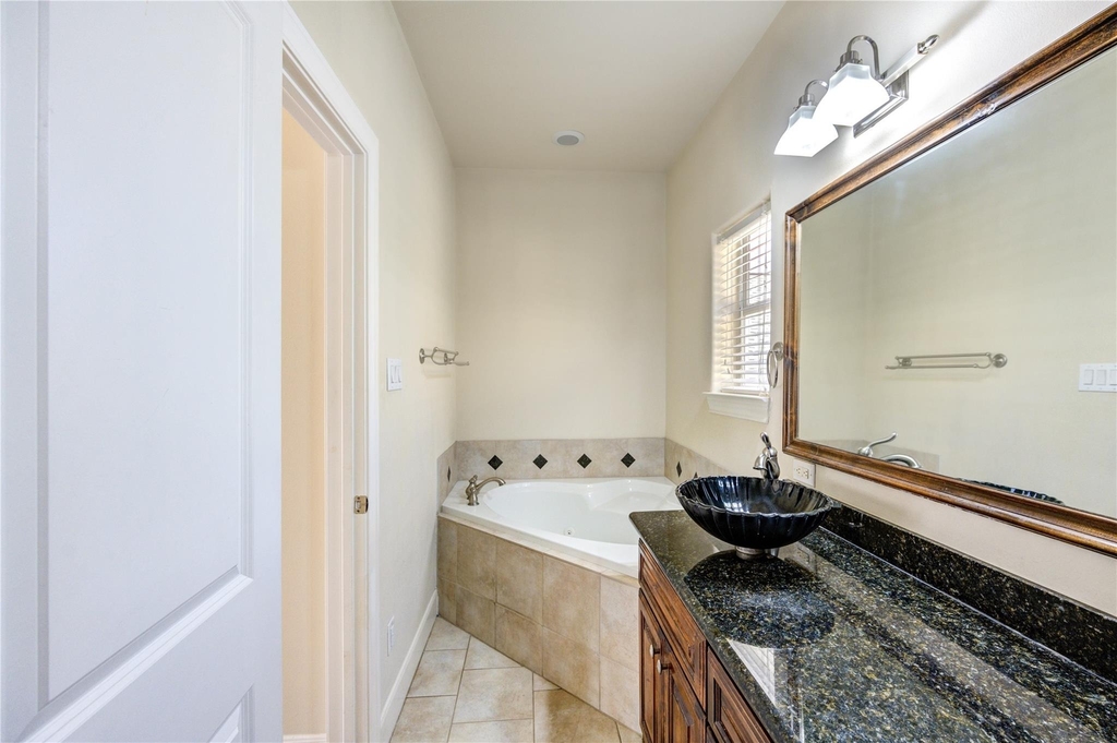 5813 Washington Avenue - Photo 29