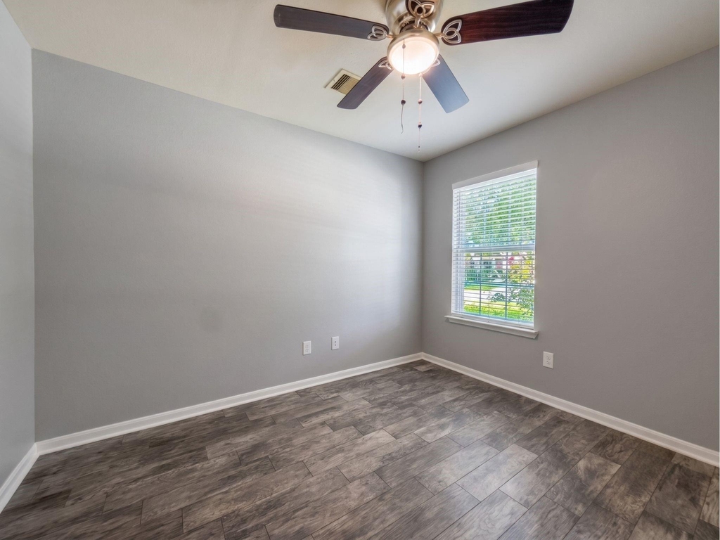 8102 Sanders Glen Lane - Photo 8