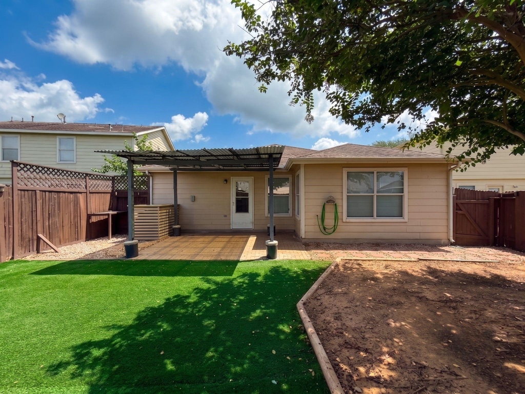 8102 Sanders Glen Lane - Photo 15