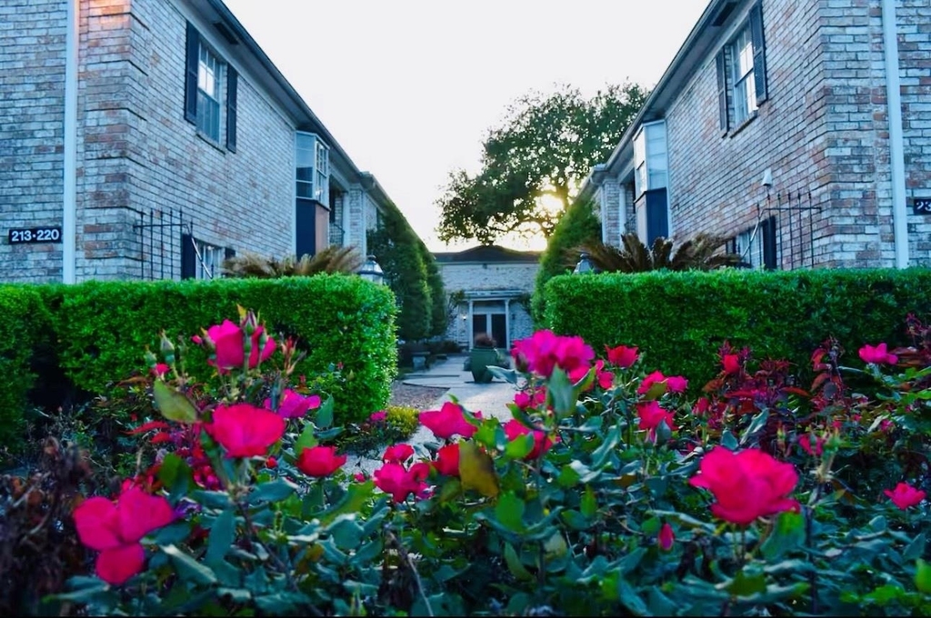7900 Westheimer Road - Photo 3