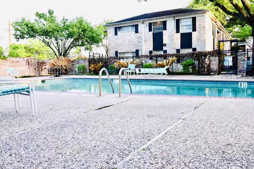7900 Westheimer Road - Photo 1