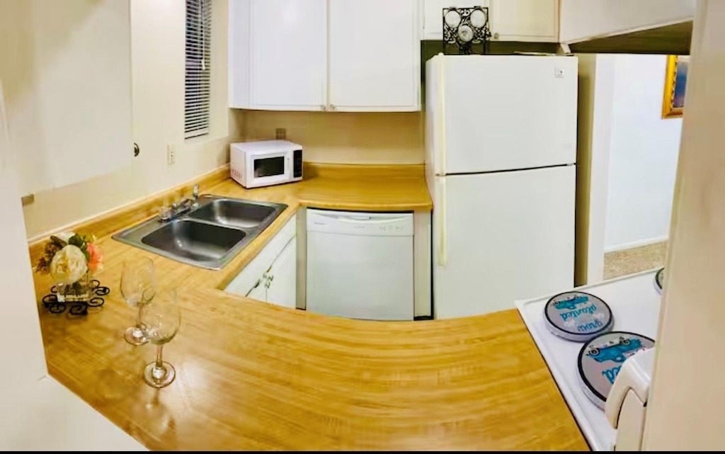 7900 Westheimer Road - Photo 9