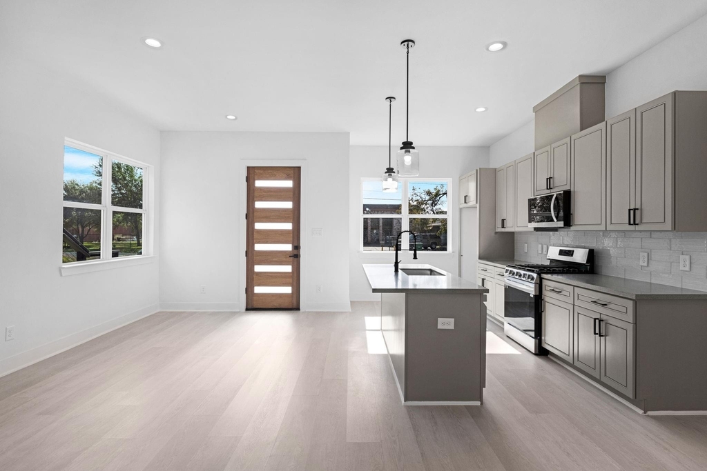 768 Lucky Street - Photo 21
