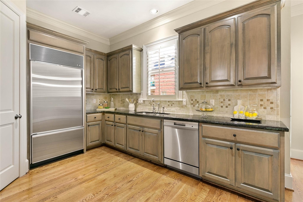 4 Waterway Court - Photo 10