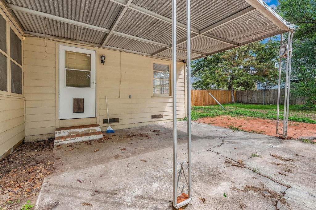 1116 Kettler St - Photo 18