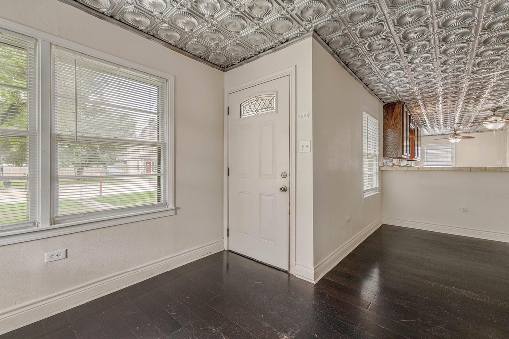 1116 Kettler St - Photo 3
